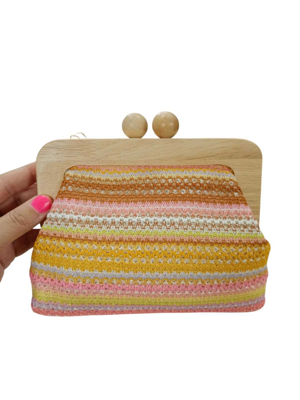 CARTERA MANO RAYITAS