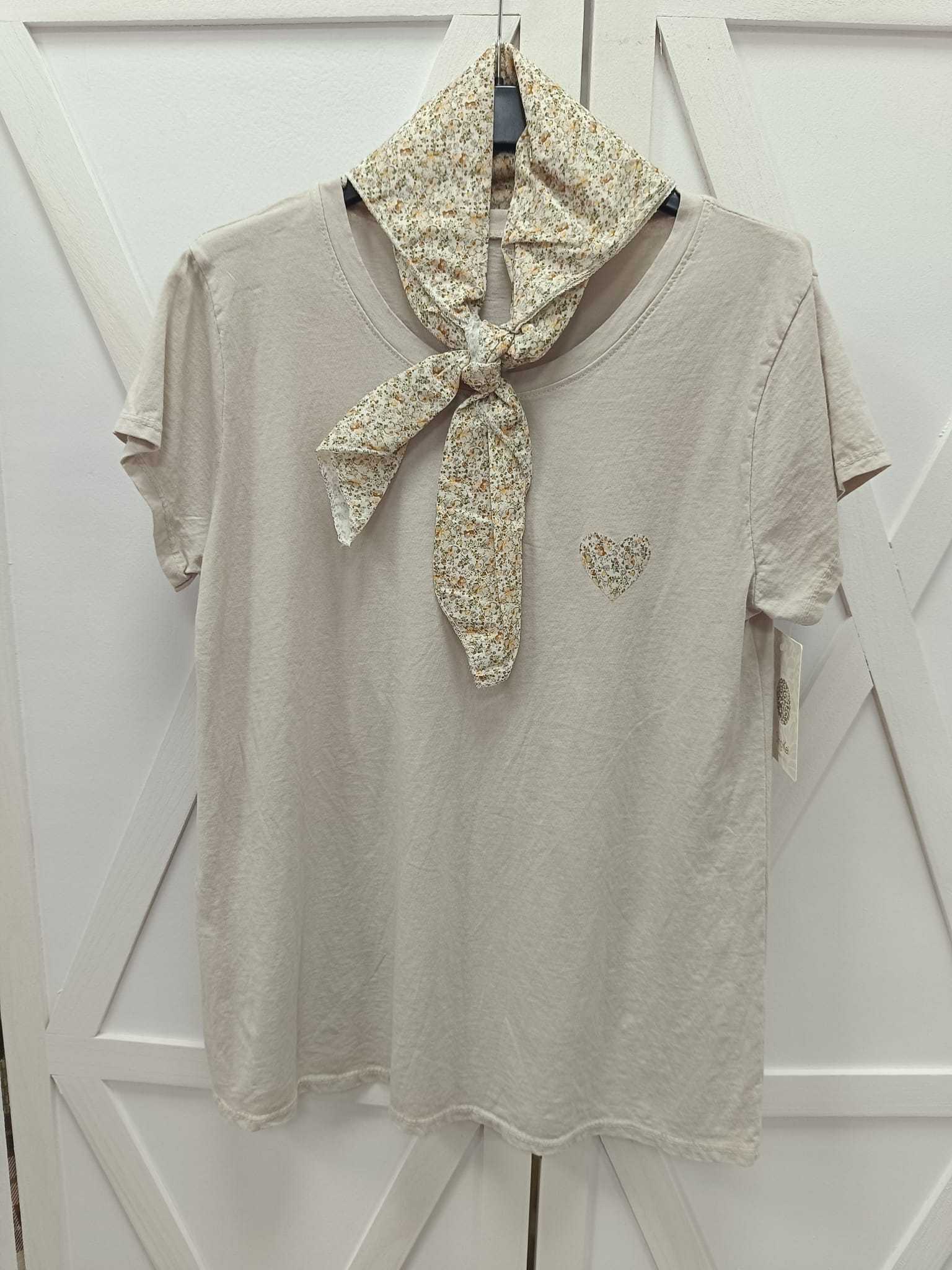 CAMISETA CLOE PAÑUELO 