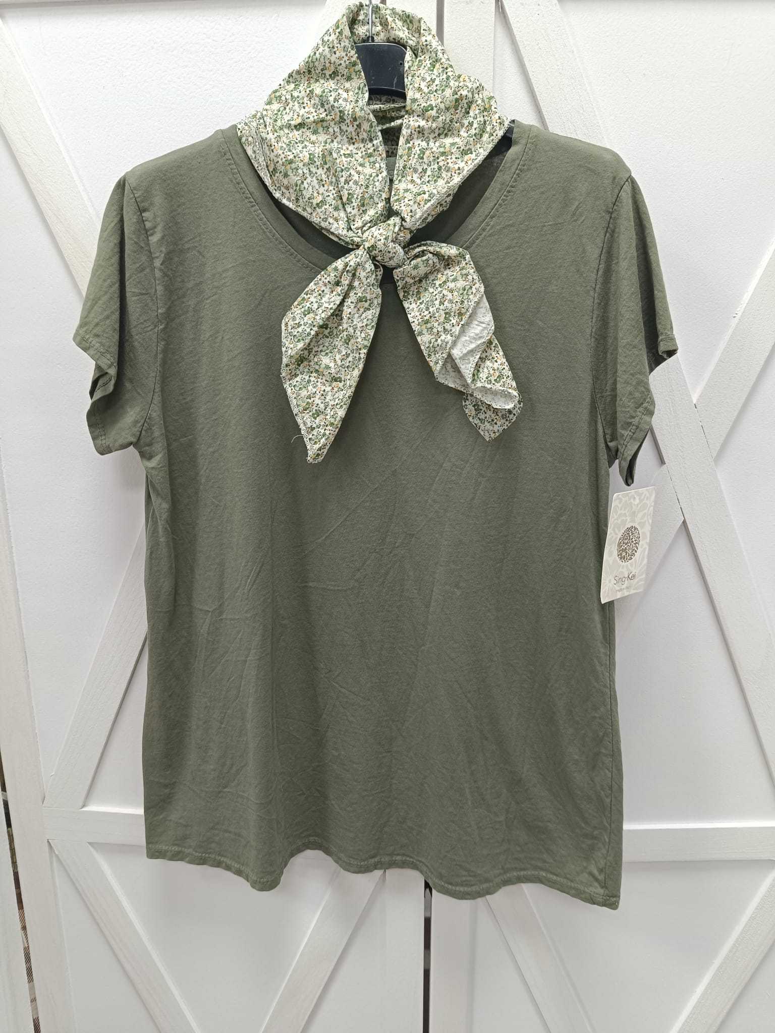 CAMISETA CLOE PAÑUELO 