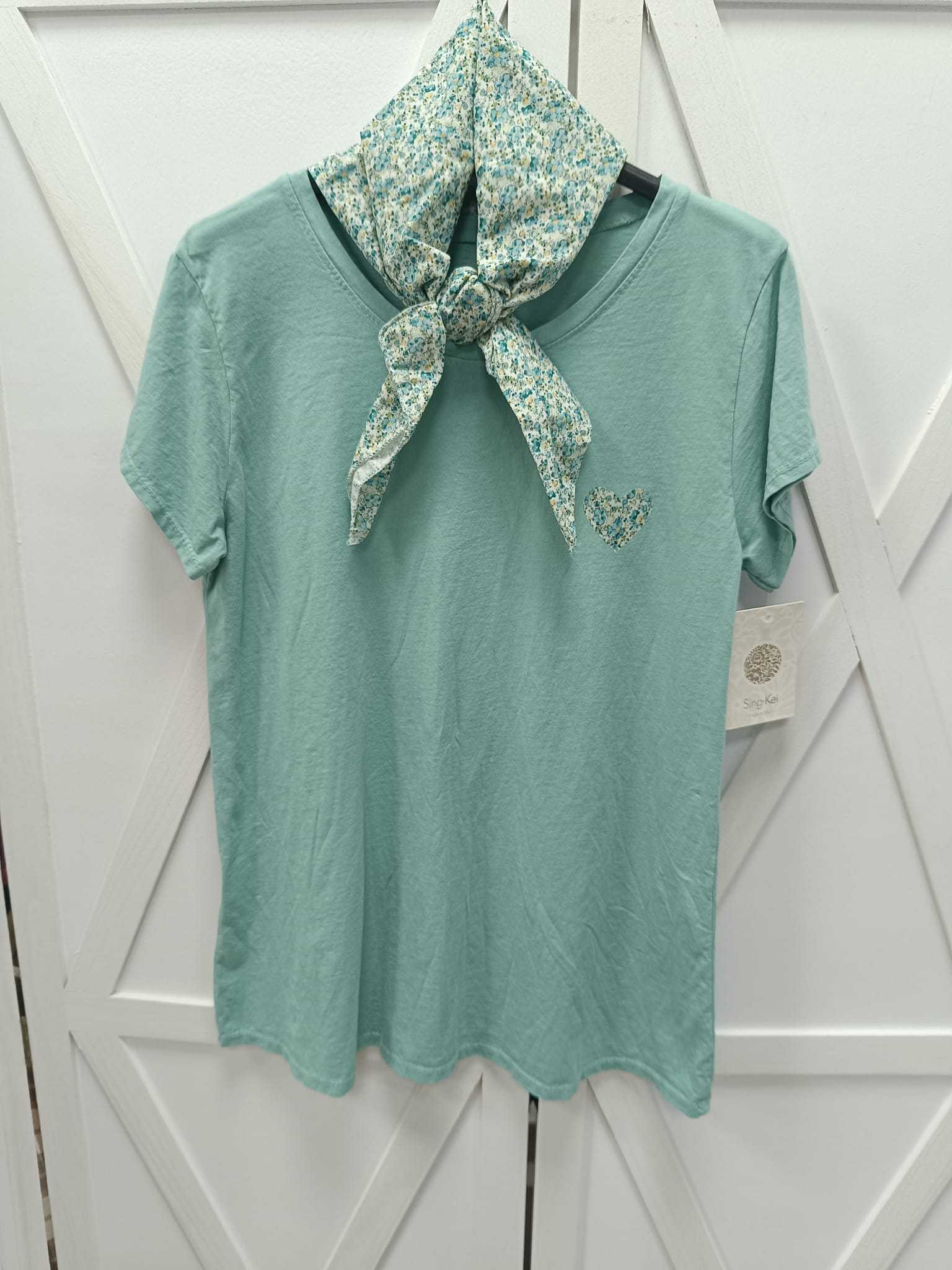 CAMISETA CLOE PAÑUELO 