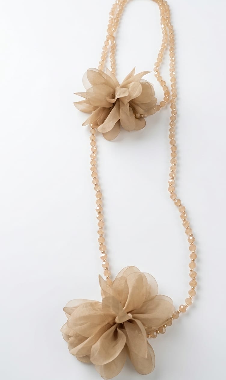 COLLAR FLOR CAMEL 1