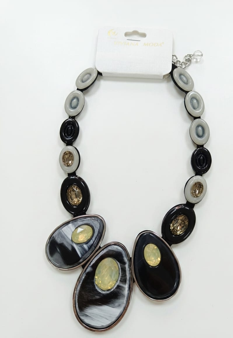 COLLAR NEGRO 11